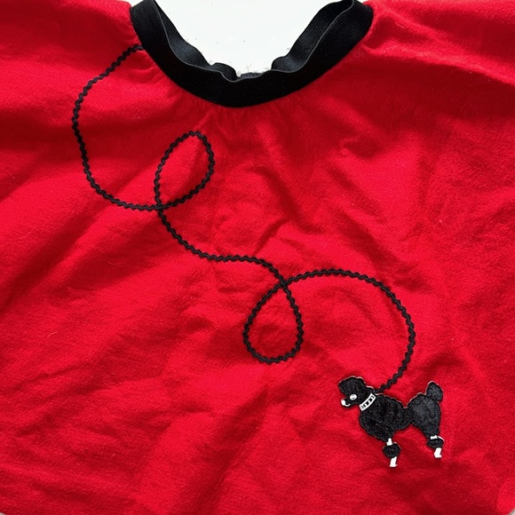 Skirt in size xs. by Hip Hop 50’s shop, red with poodle dog on front, pre-owned - Picture 3 of 10